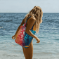 🏖️ Serviette de plage et sac à dos 2 en 1 – se transforme en sac à cordon – légère, anti-sable, avec poche zippée – idéale pour la piscine et les voyages