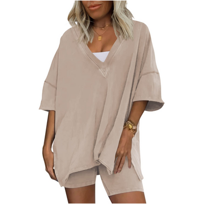 Ensemble deux pièces composé d'un t-shirt à col en V et d'un short décontracté pour femme